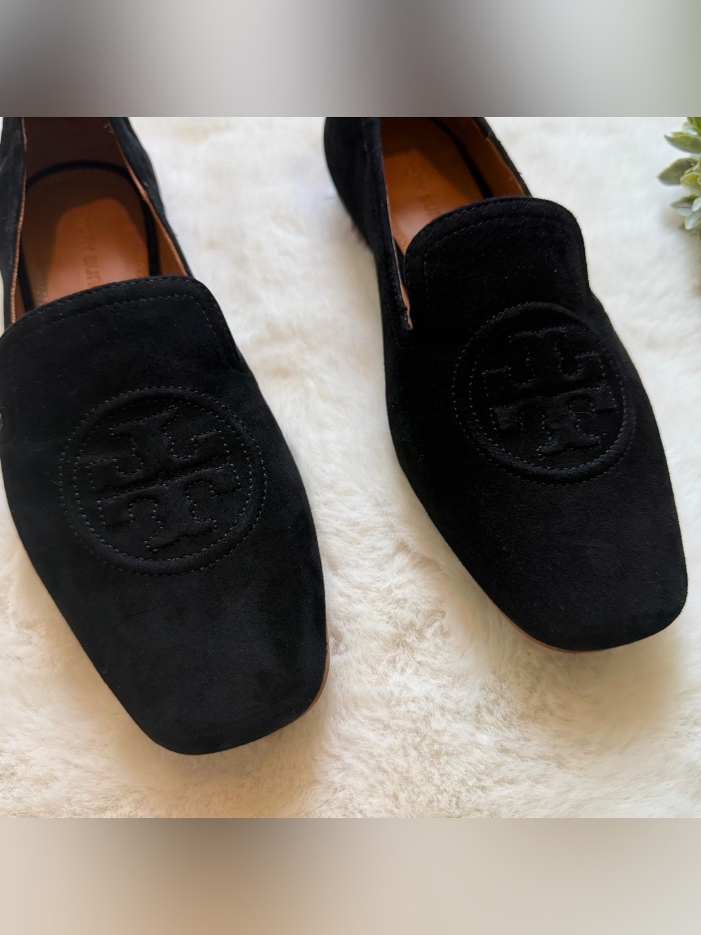 Tory Burch | EUC - Leigh Loafer - Size 8 - Black Silk Suede